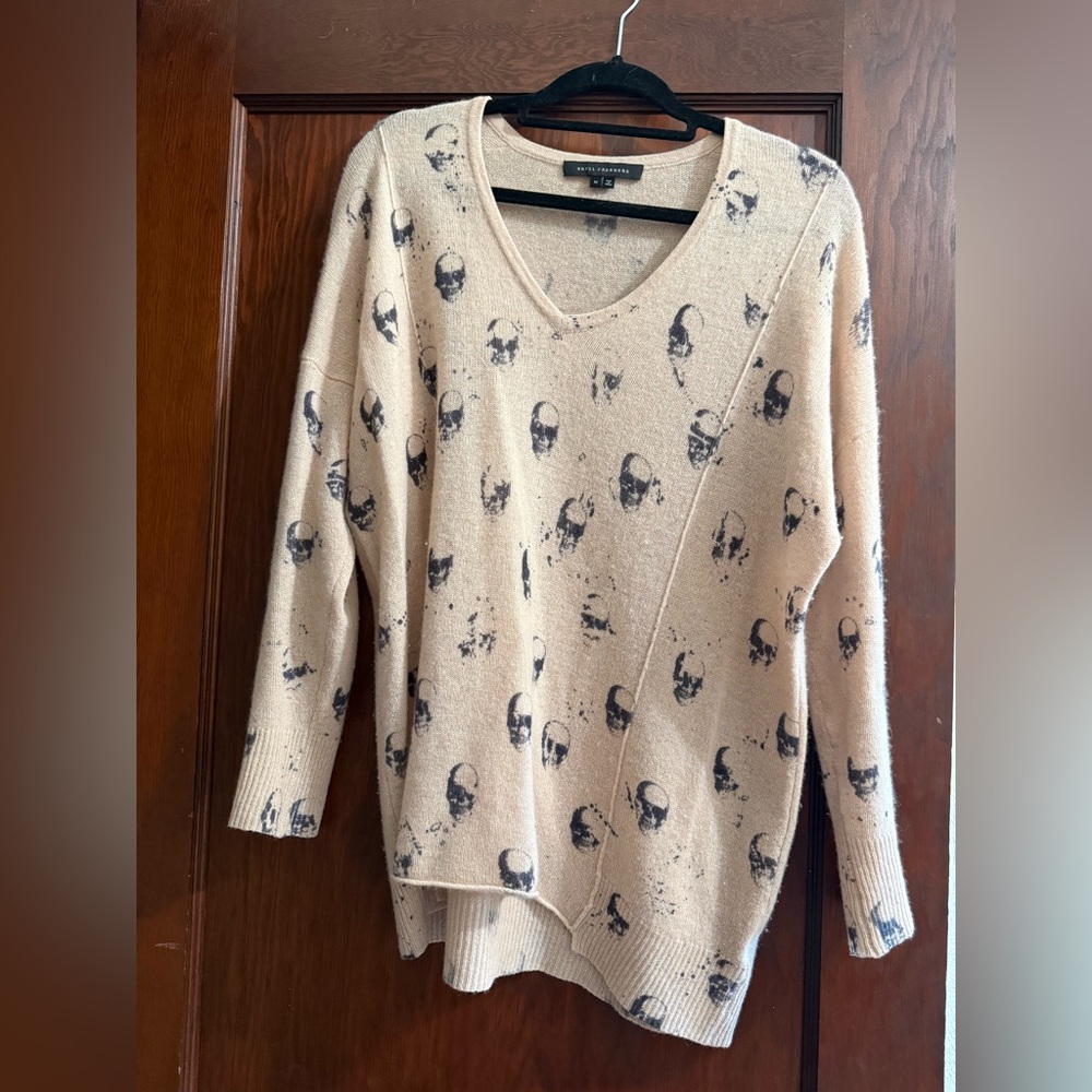 360 Cashmere Tan V-Neck Sweater with Skull Pattern